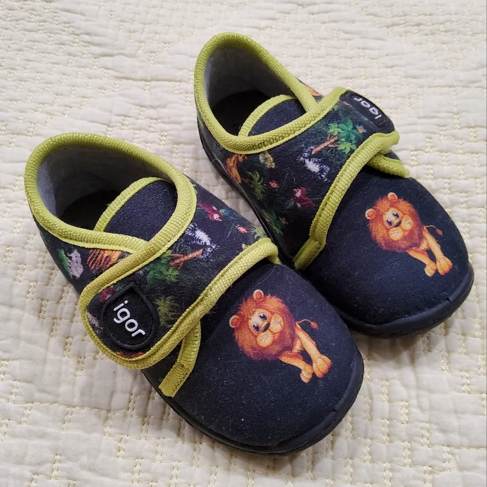 Igor Kids' Black and Green Lion Shoes